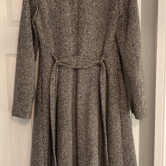 Jackets - Picture 9 of 9